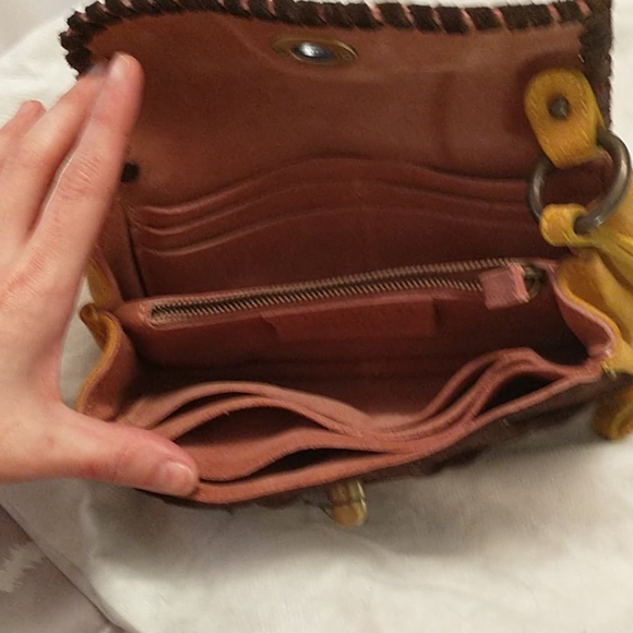 Handbag - Picture 4 of 6